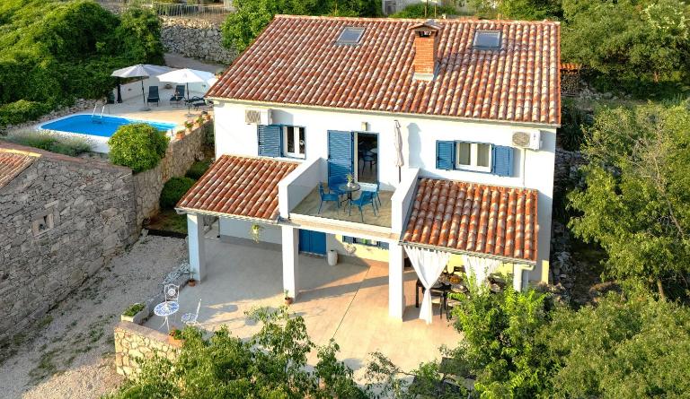 Casa Dorella in peaceful location with a sea view - B&B Viskovići