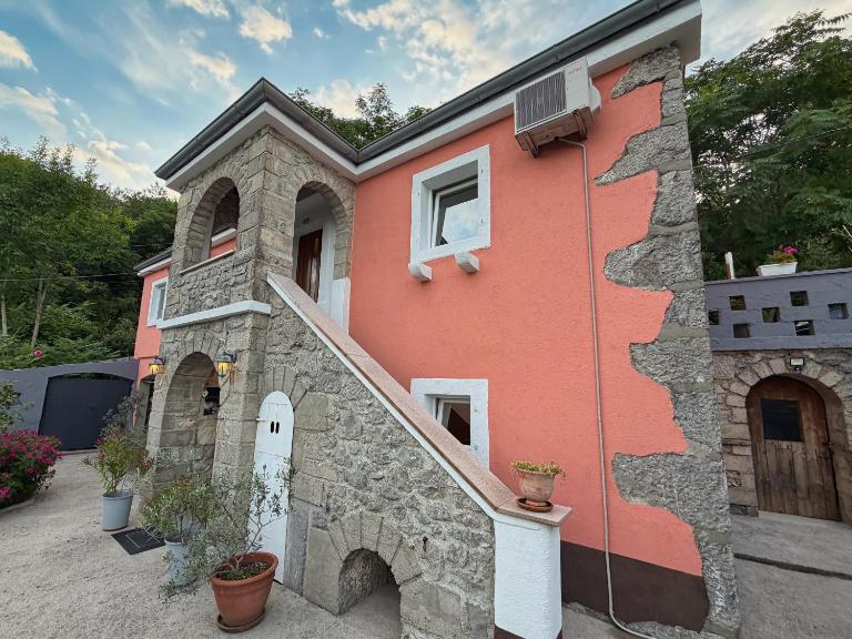 Villa Lella - Bed and Breakfast Rukavac