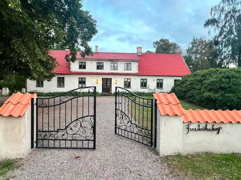 Fredrikstorp Gård - Chambres d'hôtes Laholm