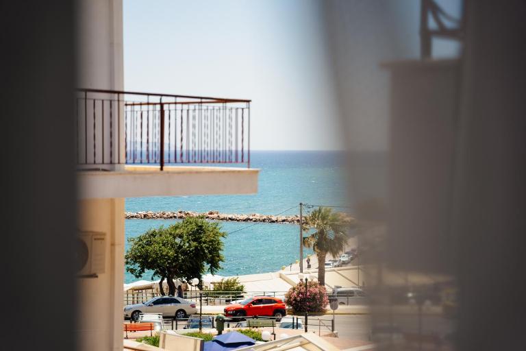 Zoe Apartment Port View Β - B&B Rafina