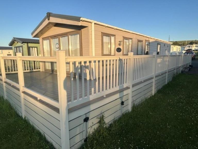 6 berth ideal for edin fringe tattoo etc - B&B Dunbar