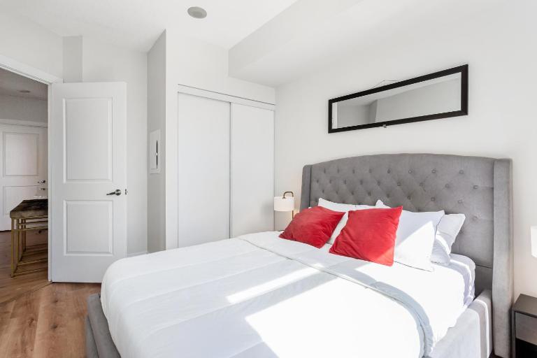 NestKey Suites - Premium Furnished Residences - Chambres d'hôtes Mississauga