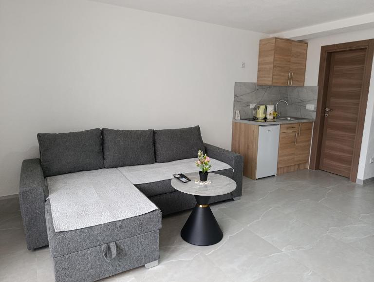 Nest 2 - B&B Jajce