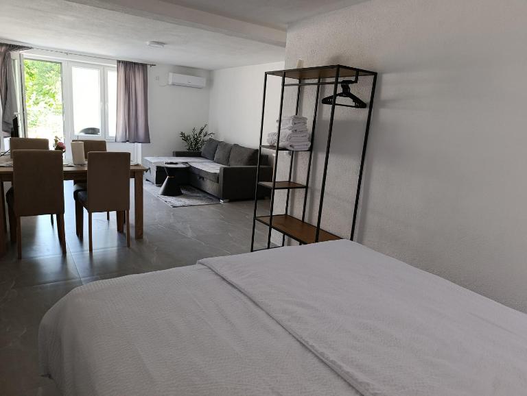 Nest 2 - Bed and Breakfast Jajce