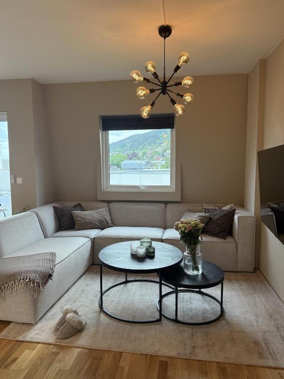 Moderne leilighet med terrasse og parkering - B&B Bergen