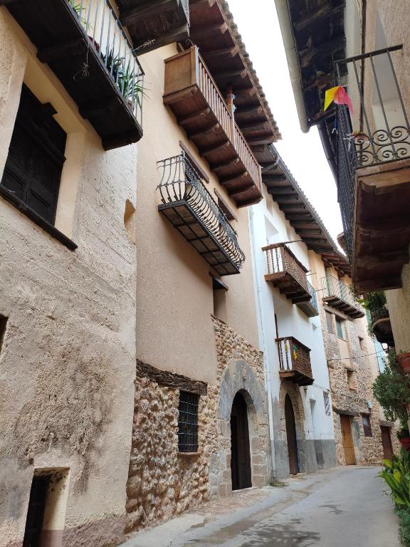 Casa Les Donfelises - Ferienwohnung Peñarroya de Tastavíns