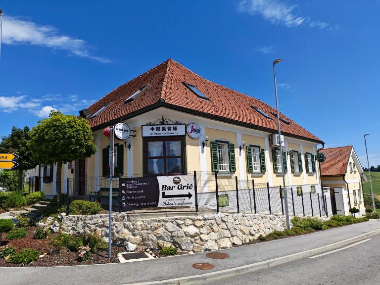 Center Grič - sobe, apartma - Chambres d'hôtes Sv. Trojica v Slov. Goricah