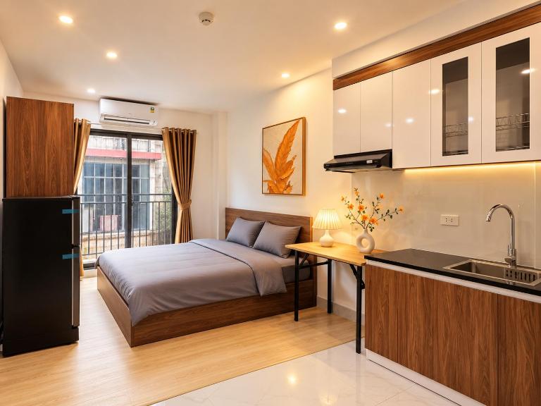 Homestay ngõ 33 Văn Cao-01 - B&B Hanoi