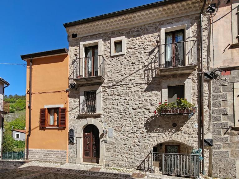 La Casetta nel Borgo fra Roccaraso e Natura - Chambres d'hôtes Alfedena