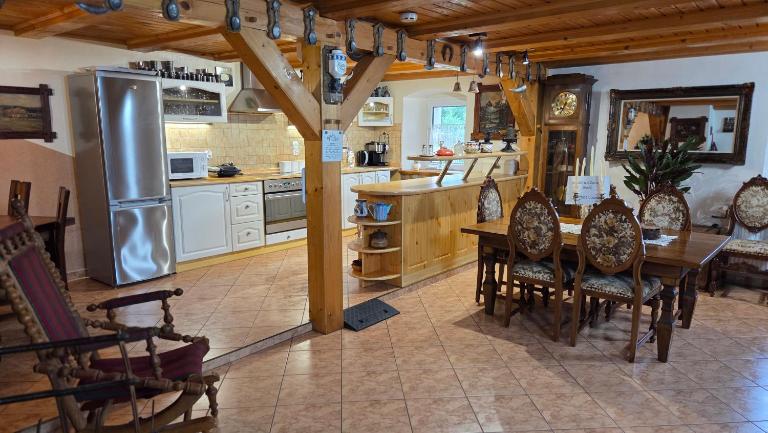 Zacisze 13 - B&B Leśna