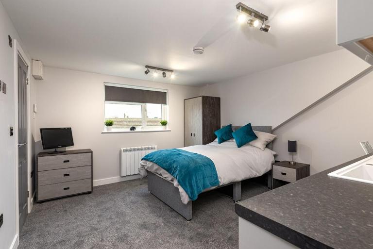 F4 Kitchenette Room with En-suite, Rainham - B&B Rainham