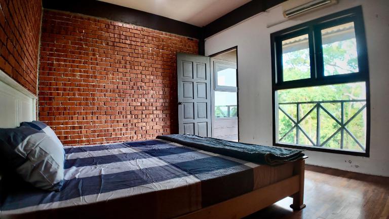 Samwise Escapade Hillside Guesthouse - 2nd Room - B&B Kampung Perlis