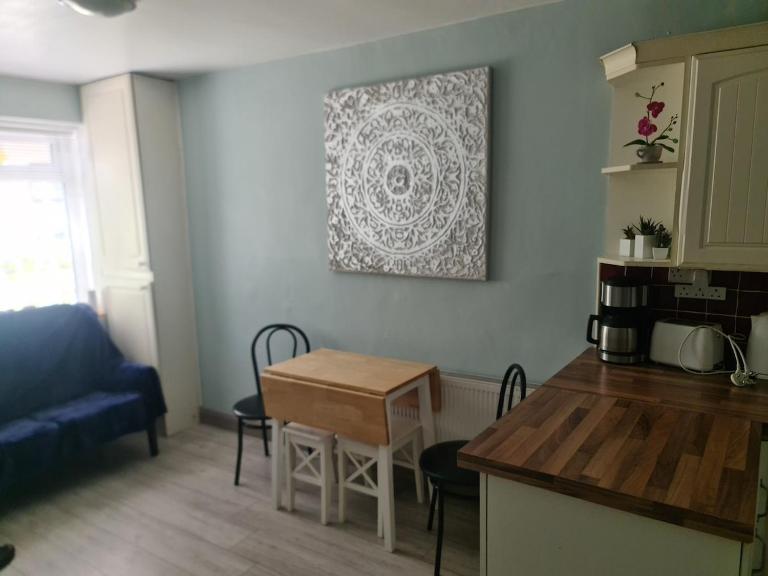 House in between city vibes - B&B Cork