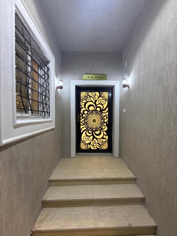 غرفة نوم 3 أسرّة مدخل خاص بدون صالة - B&B Al Bahah