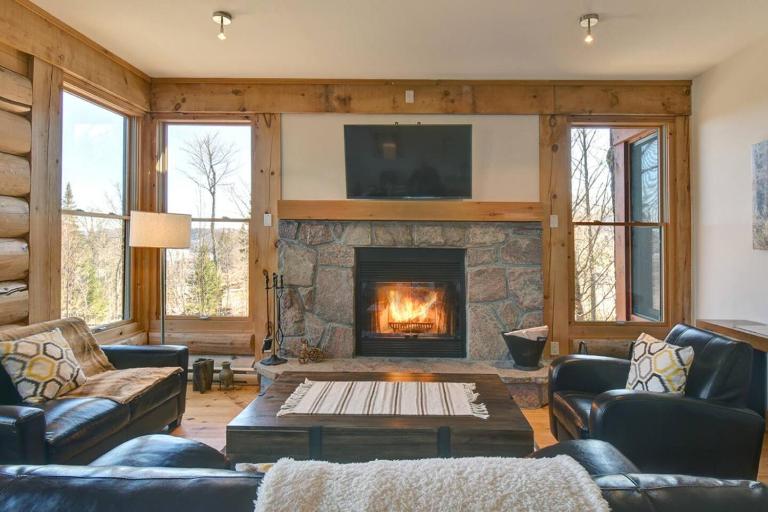 Luxurious Scandinavian Cottage with Private Jacuzzi - B&B Lac-Supérieur