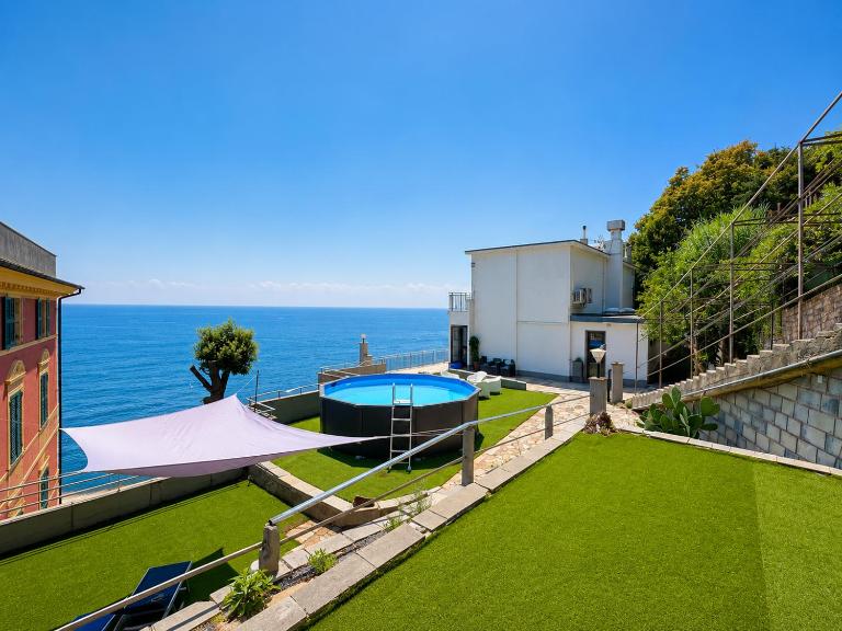 Villa con Piscina Vista Mare , A-C , Sala Giochi - Bed and Breakfast Genua