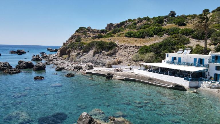 Agia Fotia Taverna - Chambres d'hôtes Keramés
