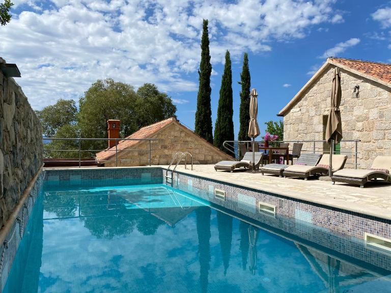 Villa Nidus Onei - B&B Omiš