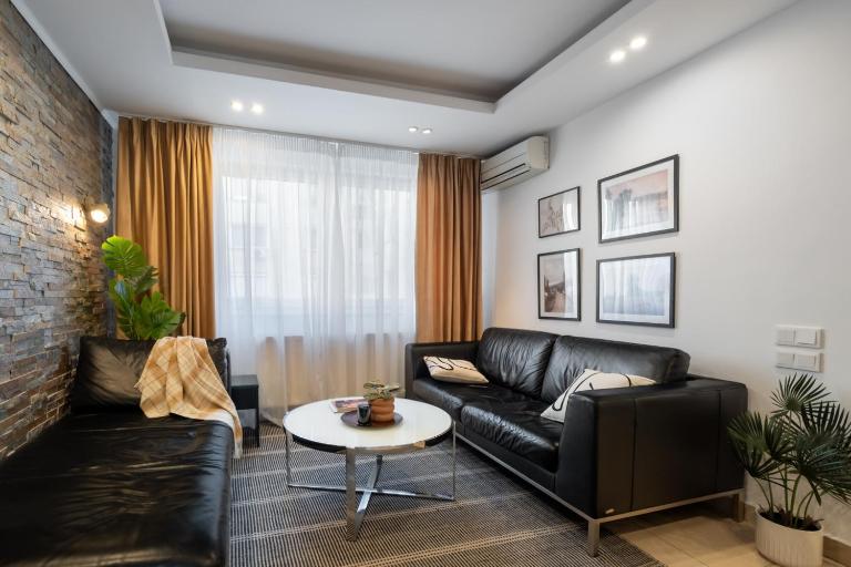 Shangri La University 2Bedroom - Ferienwohnung Bukarest