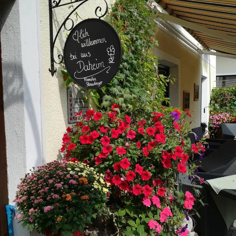 Pension Landhaus Ingrid - B&B Loich