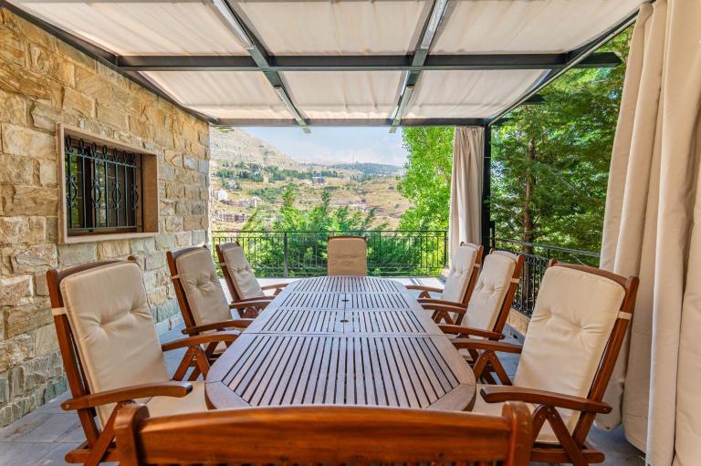 Sapa - 2-BR w Terrace in Faraya - B&B Faraya