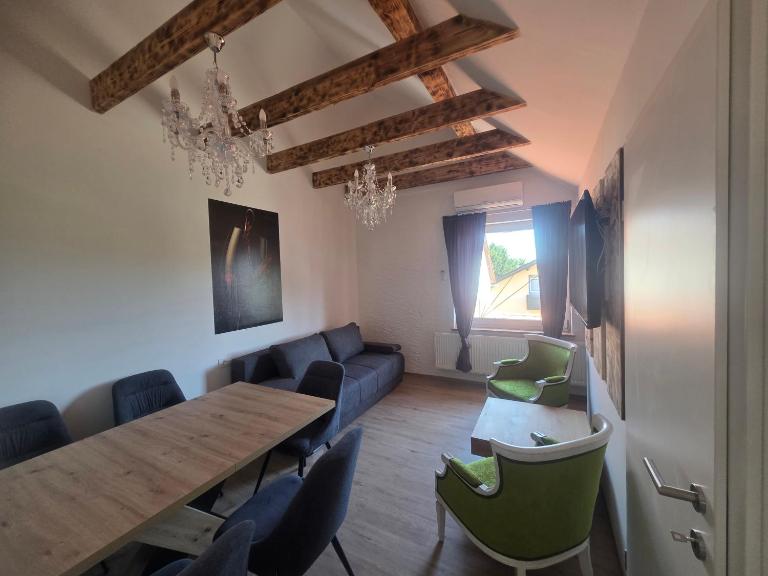 Apartmaji Picasso Design - B&B Verzej
