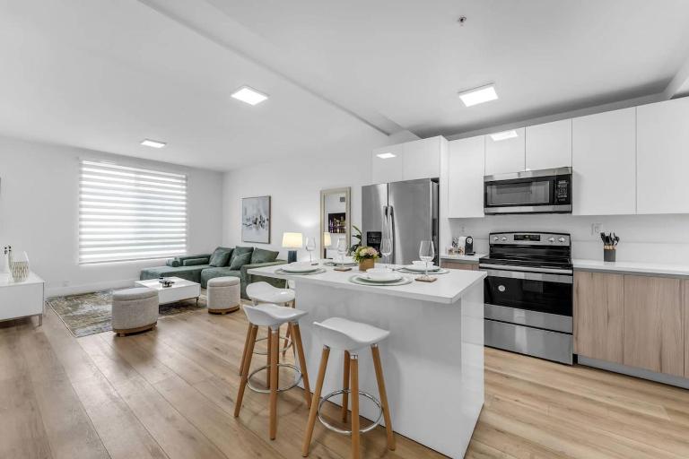 Brand NEW place near Brickell 2BR2BA #102 - Chambres d'hôtes Miami