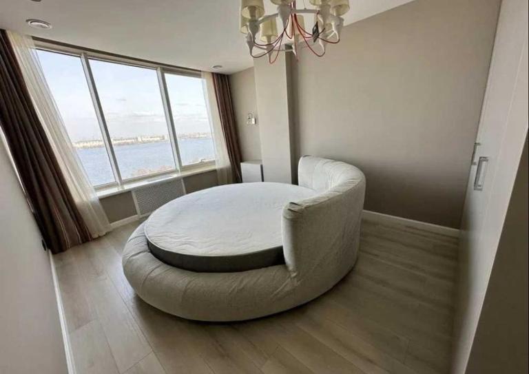 Мост сити апартаменты 2 кв вид река - B&B Dnipro