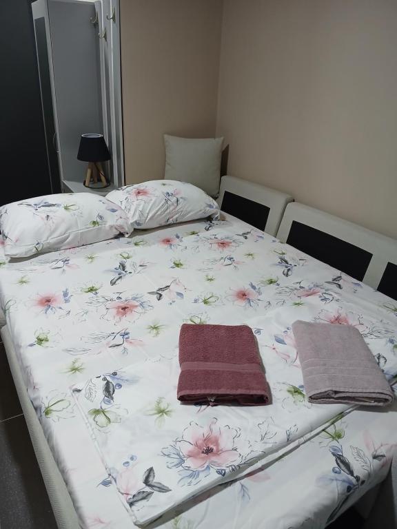 Xeni Deluxe 1 - B&B Prizren