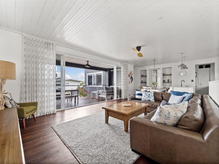 Maison Bleue - Ocean Views & Beachside Family Fun - Chambres d'hôtes Dunsborough