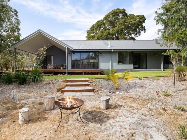 Quindalup's Lot 104 - Your Perfect Family Escape - B&B Quindalup
