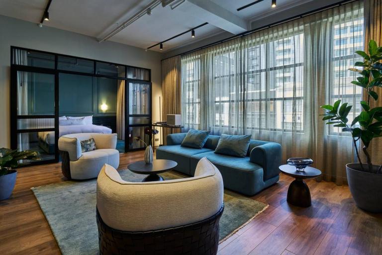 Refined Heritage Suite in the Heart of Auckland - B&B Auckland