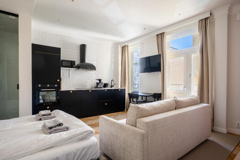 Very Cental Scandic Studio Apartment with Balcony - B&B Helsinki