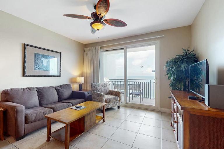 Sterling Breeze villa with balcony pool & hot tub - B&B Panama City Beach