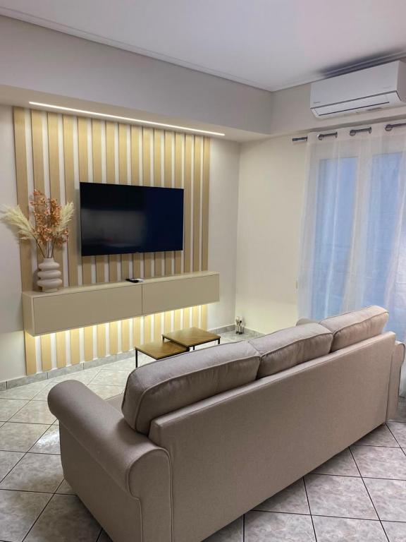 Folia City Center with Parking - B&B Chalcis
