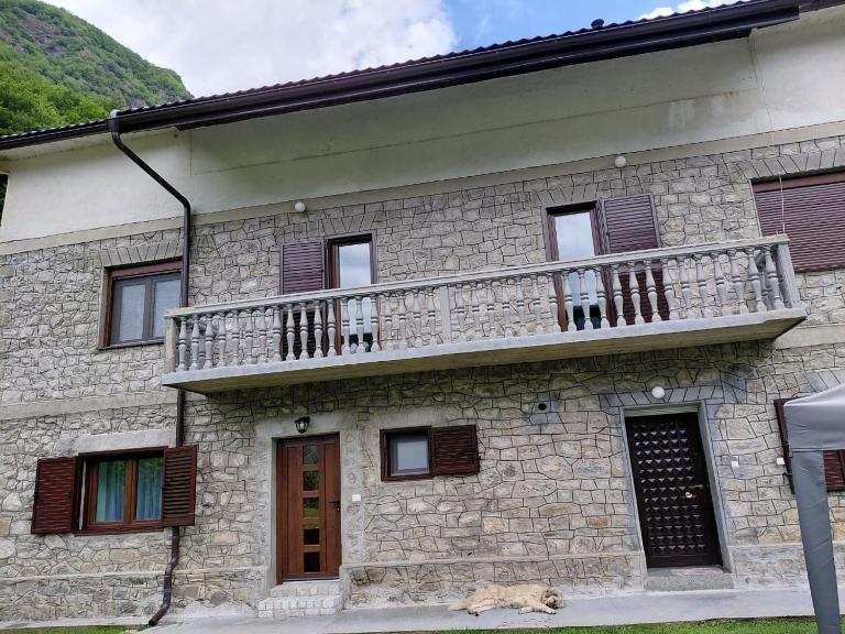 Guest House DRINI - B&B Vusanje