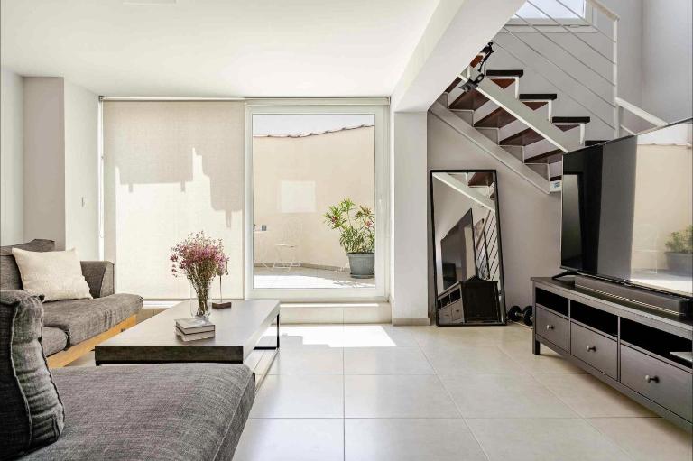 Luxury Designer Loft in the Heart of Limassol - Ferienwohnung Limassol