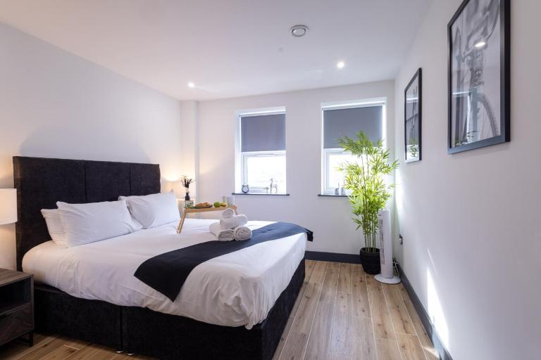 Brand-New Borehamwood 1-Bed, 1-Bath Flat - Bed and Breakfast Borehamwood