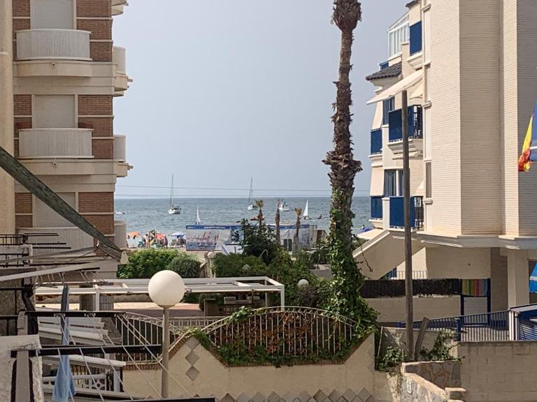 My Cosy Little Home- 2 Minutes Beach and Port- Mi Casita Del Mar- Junto del Playa y Center - Bed and Breakfast Santa Pola