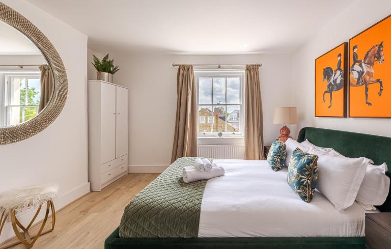 Chic 1BR Teddington Apartment Modern & Bright - B&B Kingston upon Thames