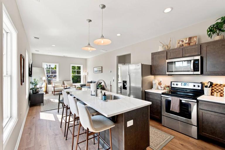 Stylish Chevy Chase Stay Walk to Dining and UK - B&B Lexington-Fayette