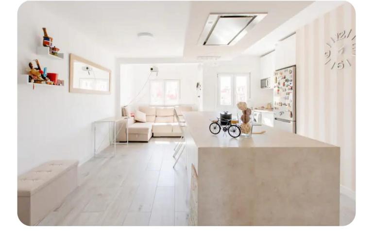 Habitacion con cama doble cerca a Plaza Castilla - B&B Madrid