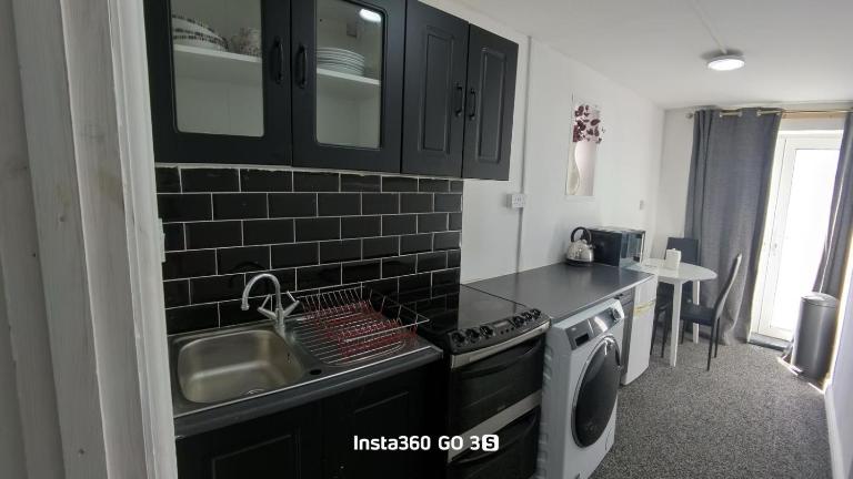 Abysplace SM - B&B Kenton