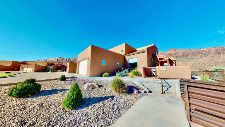 Curtis La Vista #7A1 - B&B Moab
