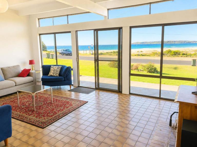 Ocean Front on Malibu - B&B Bawley Point