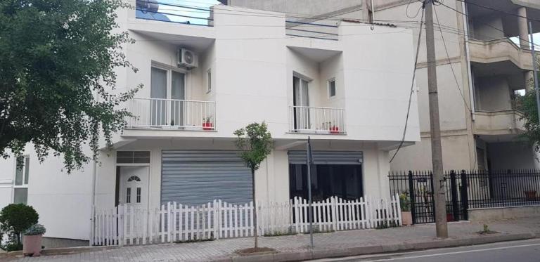 Viktoria & Artan Ambo Rooms - Bed and Breakfast Pogradec