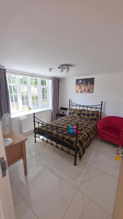 Ensuite Room near Airbus & Rolls-Royce, Southmead hospital - Chambres d'hôtes Bristol