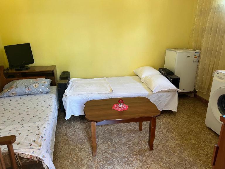Nadi's House - Bed and Breakfast Tirana