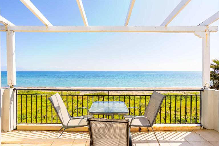 Beachfront Nest Memi, Koroni - Seaheaven Houses - B4 - Ferienwohnung Koróni
