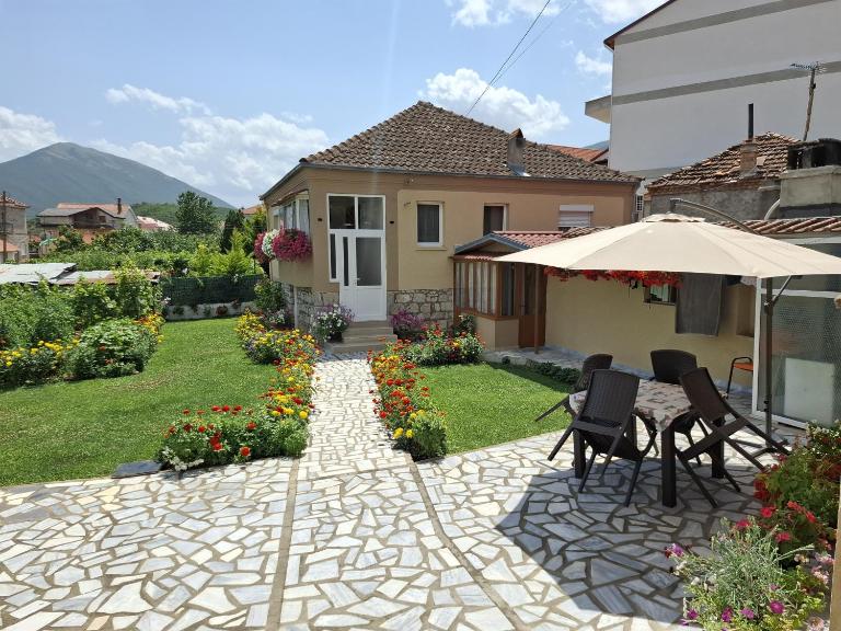 GRANDPA's HOME - B&B Liqenas
